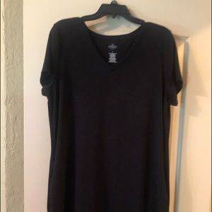 Saint John bay black T-shirt dress with pockets.
